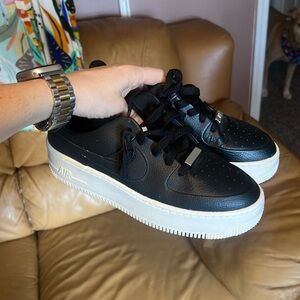 Nike Air Force sage low